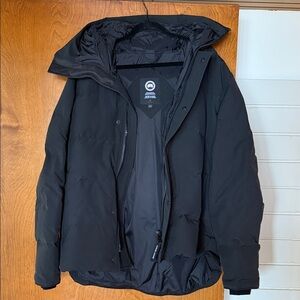 Canada Goose Men's Black Puffer Jacket